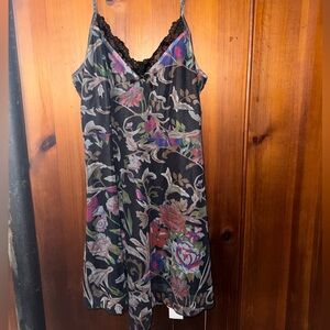 FLORAL MESH LACE TRIM SHORT CAMI DRESS CURVE & PLUS